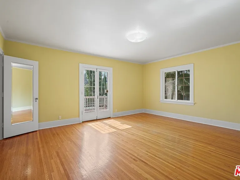 624 S Arden Blvd — Photo 11
