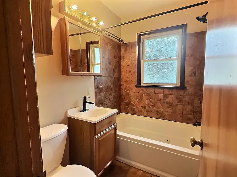 2048 S Ridgewood Dr — Photo 4