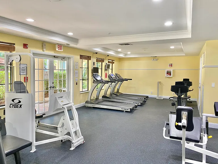 651 Okeechobee Blvd #706 — Photo 41