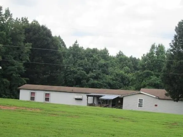 696 W Fork Rd, Cascade, VA 24069