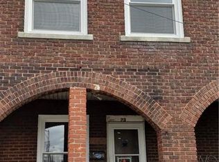 71 6th St NW #73, Barberton, OH 44203