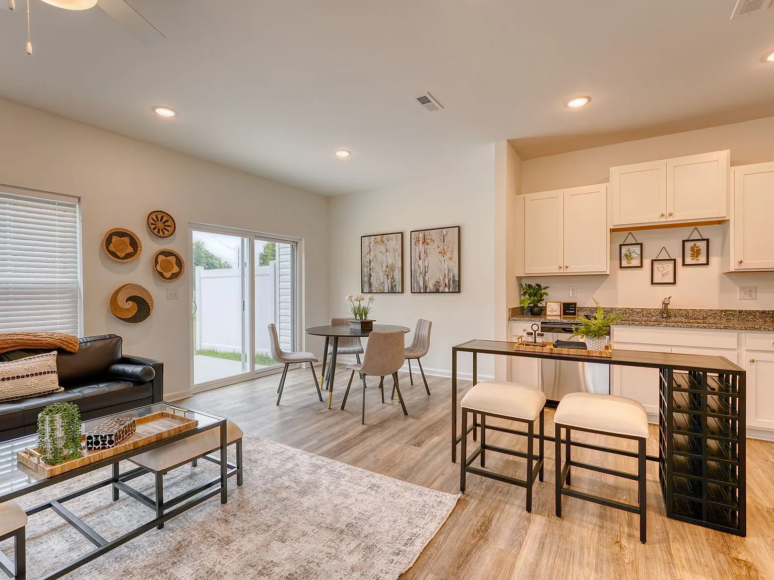 Windward Grove - Townhome Rentals — Photo 2