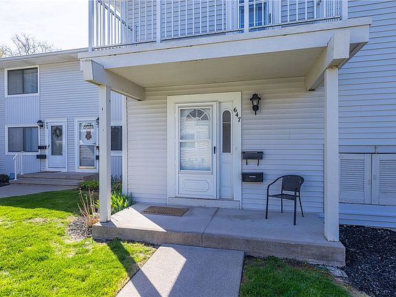 4th image of 647 Eastbrooke Ln