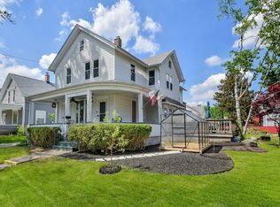 454 Weston Ave, Aurora, IL 60505