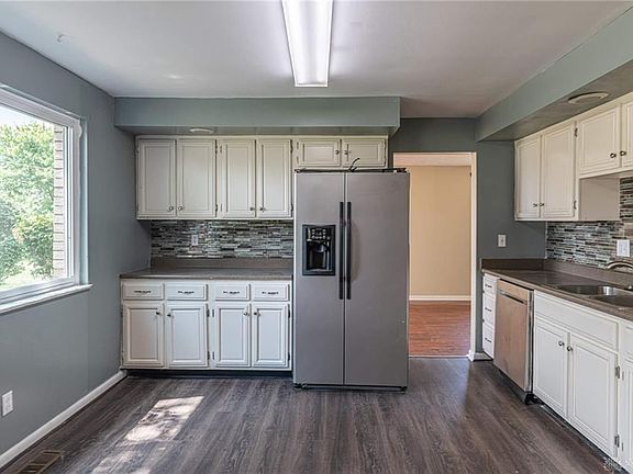 5th image of 4464 Berquist Dr
