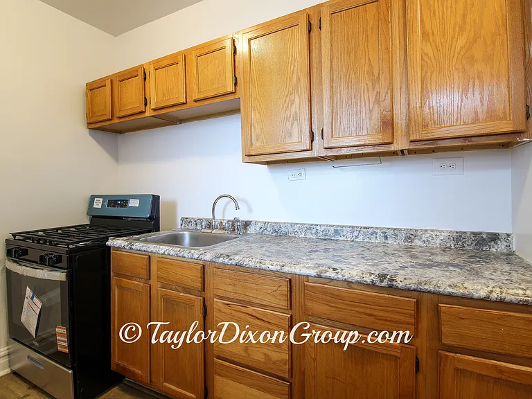 3859 W Maypole Ave #1G — Photo 5