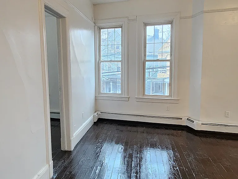 193 W Lincoln Ave #2 — Photo 5