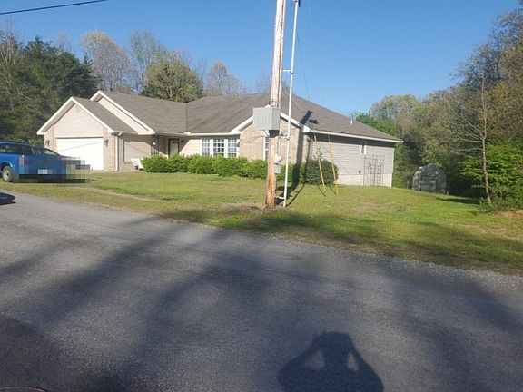 2nd image of 7 Watson Ln