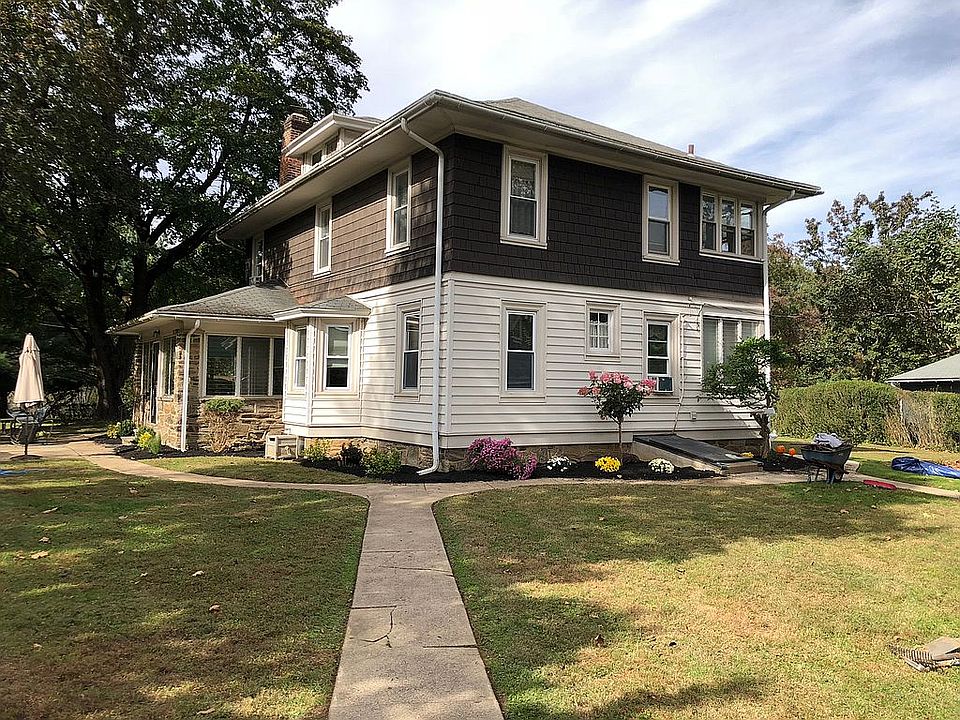 2nd image of 53 Weiss Ave