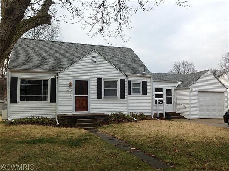 1st image of 1813 Park Ave
