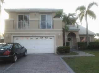 420 NW 187th Ave, Pembroke Pines, FL 33029