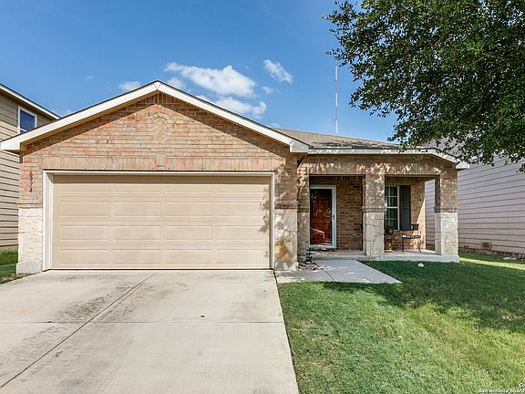 3rd image of 8974 Oakwood Park