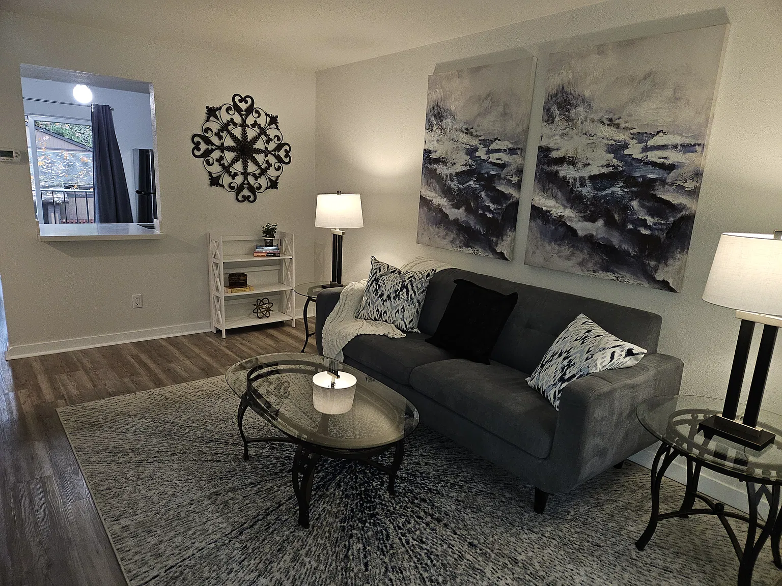 2 bed, 800 sqft, $2,800 — Photo 1