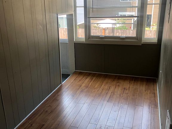 4th image of 2347 Federal Ave E #2349