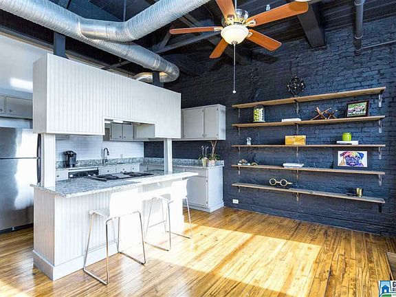 5th image of 2301 1st Ave N APT 312