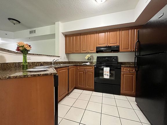 3rd image of 17602 NW 25th Ave Unit 204-1