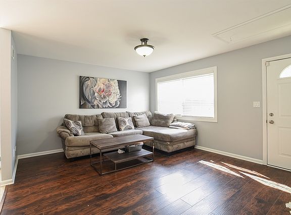 2nd image of 1220 Nova Ct #25a