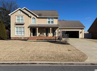 240 Spring Valley Dr, Paducah, KY 42003