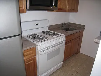 Rented by Alexiou Realty