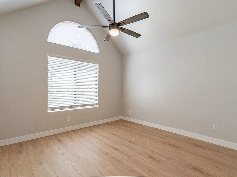 1535 N Horne #55 — Photo 18
