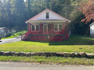 8342 N River Rd, Pound, VA 24279