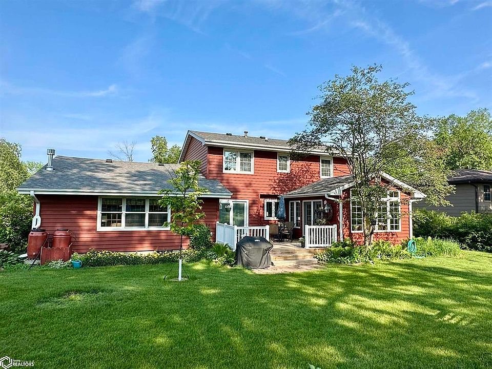 1819 Spring St, Grinnell, IA 50112 Zillow