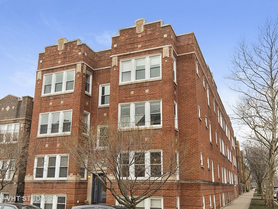 1st image of 4830 N Rockwell St APT 1
