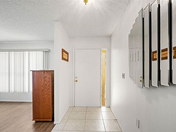 4th image of 8010 Los Alamos Dr