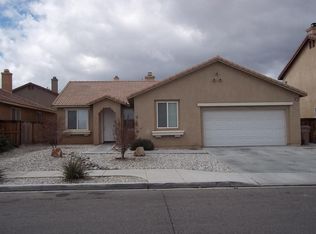 8708 Bridgeport Ave, Hesperia, CA 92344