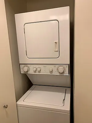 Rented by RELO REDAC INC. | media 10