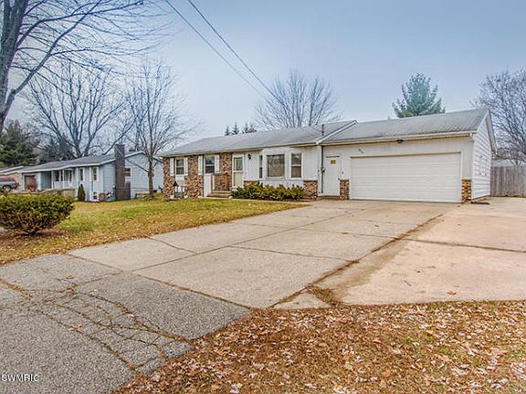2nd image of 7864 Teakwood Dr