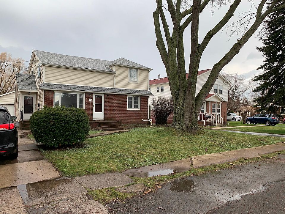 1st image of 49 Floral Pl
