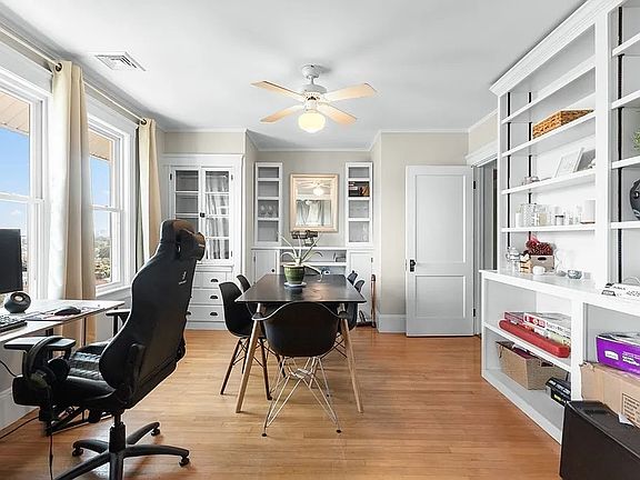 4th image of 8 Murray Hill Rd APT 2