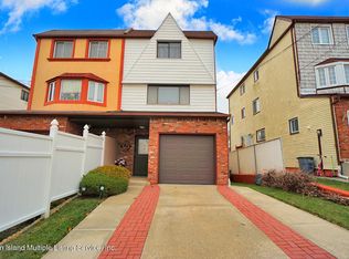 449 Fanning St, Staten Island, NY 10314