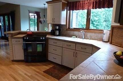 2nd image of 4217 Amber Ct SE