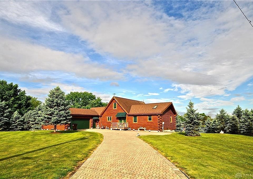 1st image of 7494 Twin Maple Ln
