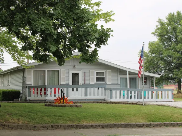 1402 S Harrison St, Alexandria, IN 46001