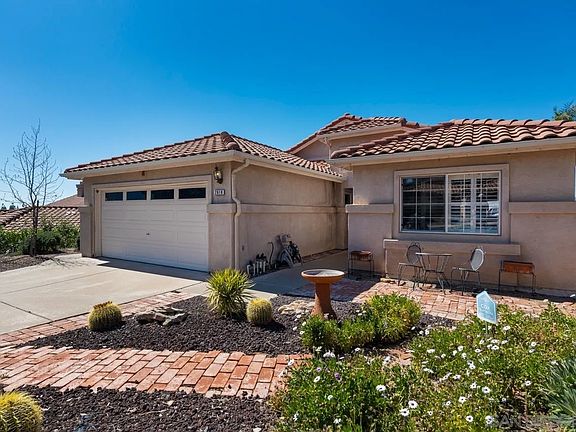 3rd image of 2618 Columbine Rd