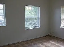 Building Photo 4