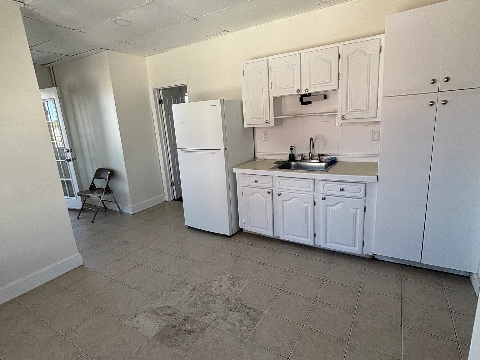 1 bed, $1,100 — Photo 2