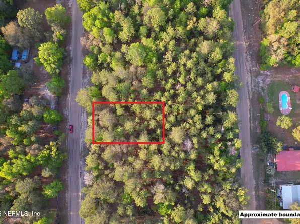 522 JANET Avenue, Interlachen, FL 32148