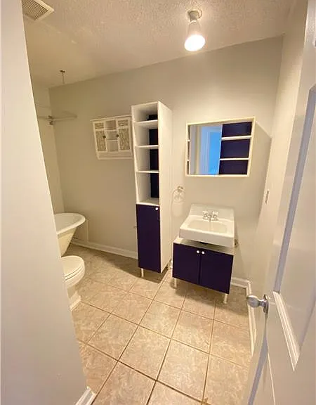 614 E Duffy St — Photo 7