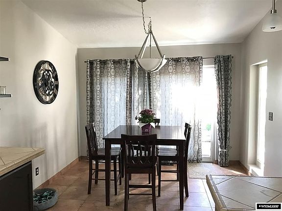 4th image of 2736 Santa Cruz Dr