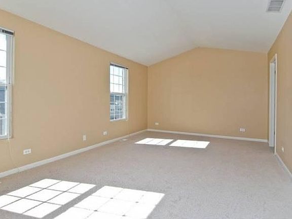 Master Bedroom Vaulted Ceiling