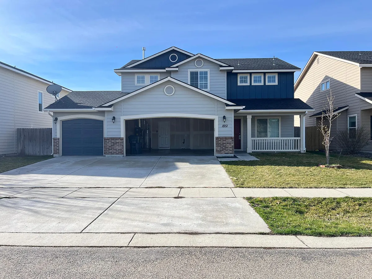 Building Photo - 1851 E Wrightwood Dr