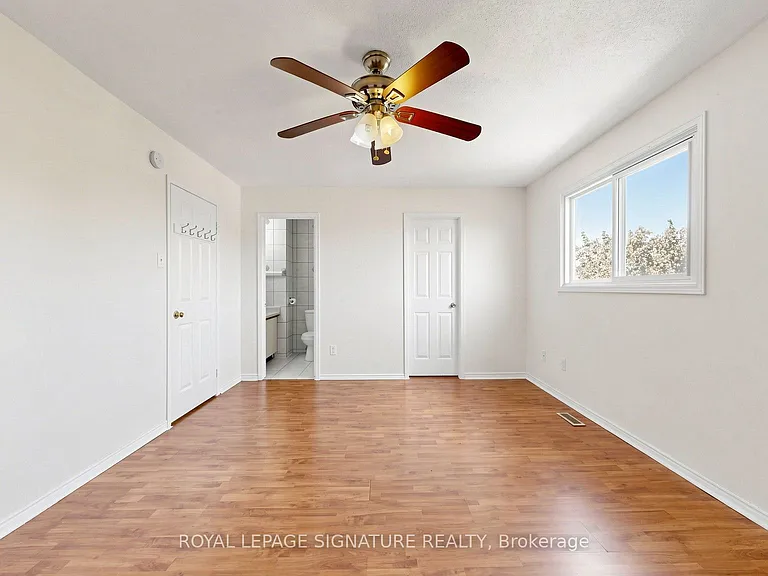 1634 Fairfield Cres #MAIN — Photo 16