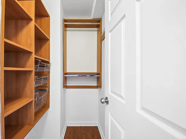 20 2nd Street image 19 of 43