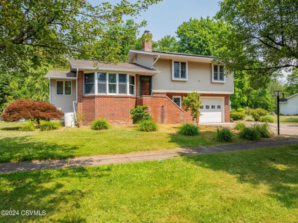 90 Clifton Dr, Bloomsburg, PA 17815