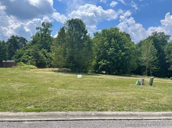 Pine Drive Circle, Henryville, IN 47126