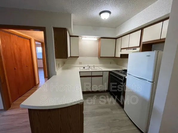 2856 S Rogers Ave APT 2, Springfield, MO 65804